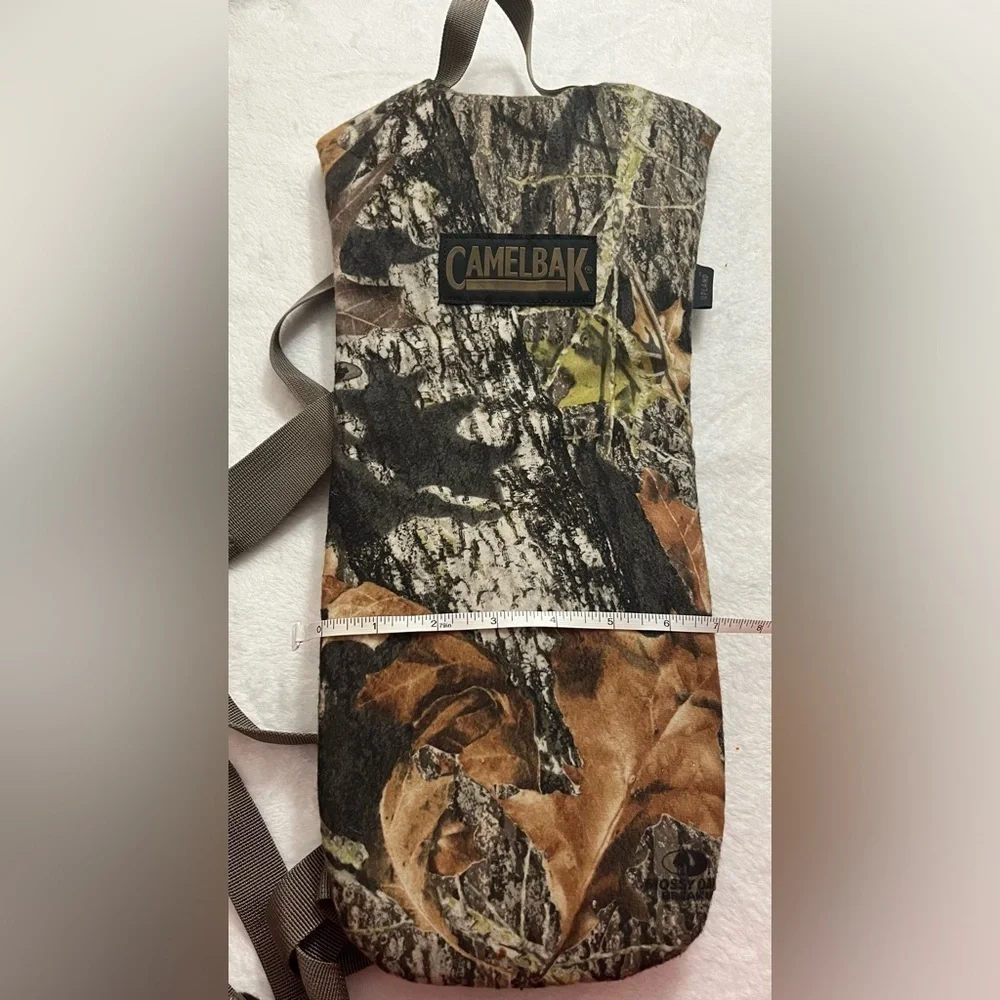 Camelbak camouflage hydration hike/hunt backpack bundle w/ bladder 1.5L